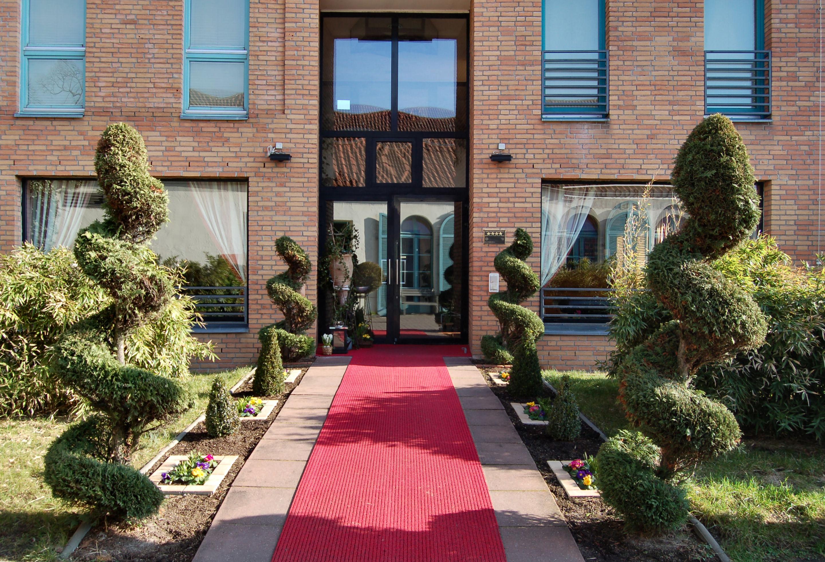 Albergo Hotel Schoenefeld Exterior photo